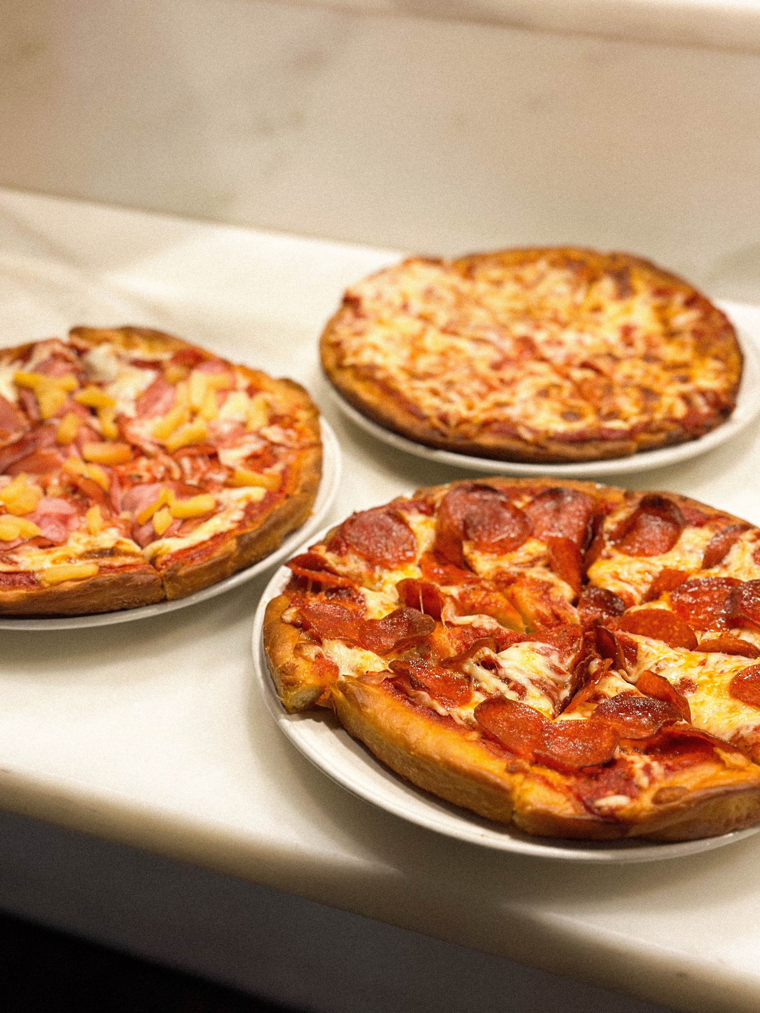 izzys-pizza-3.jpg